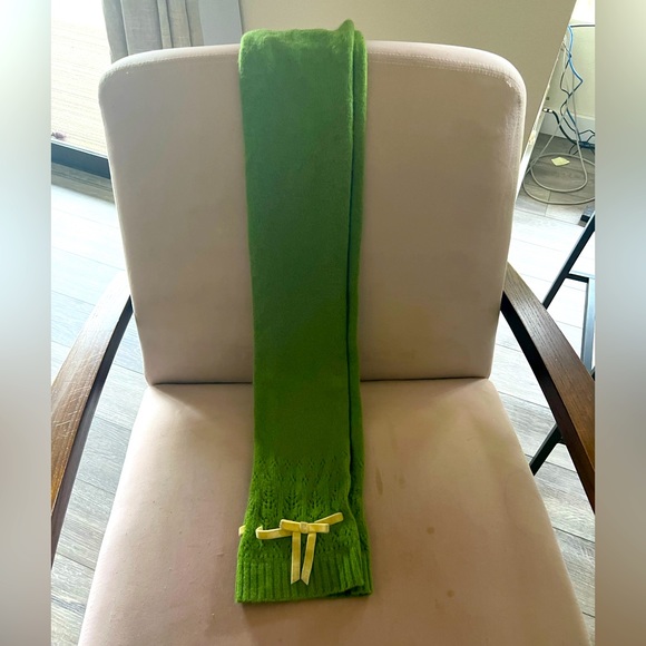 GAP SCARF Green Lambswool with bow and knit accent - Picture 1 of 5